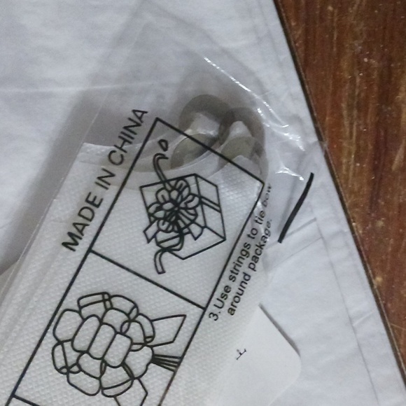 White Bow, Gift Set - Picture 6 of 6